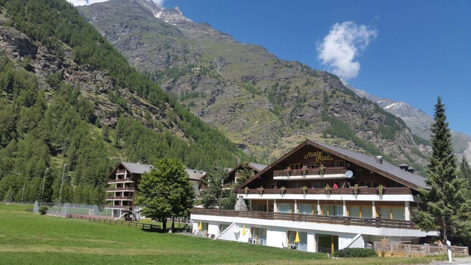 Monte Rosa Taesch, Apartments Mit Wellness Bereich Exteriör bild